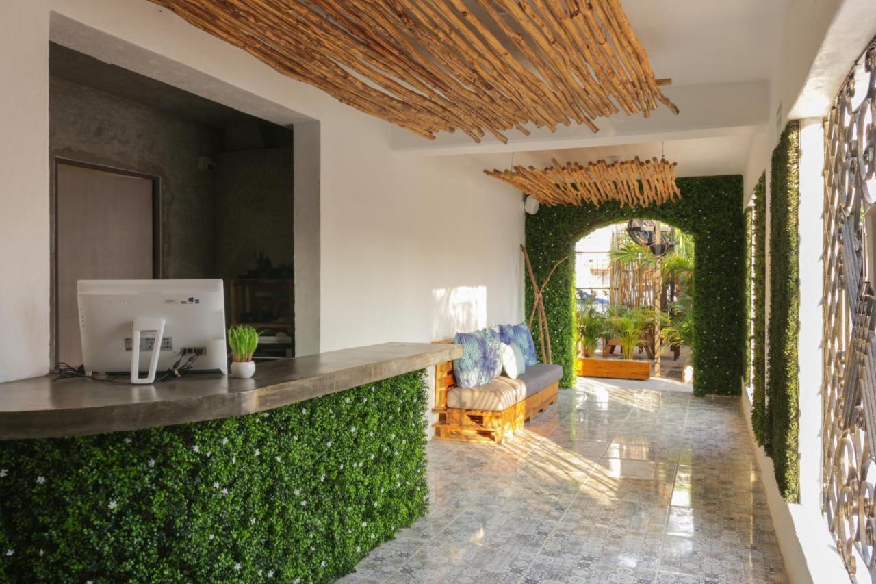 Lucky Duck Pj Hotel Cancun Exterior photo